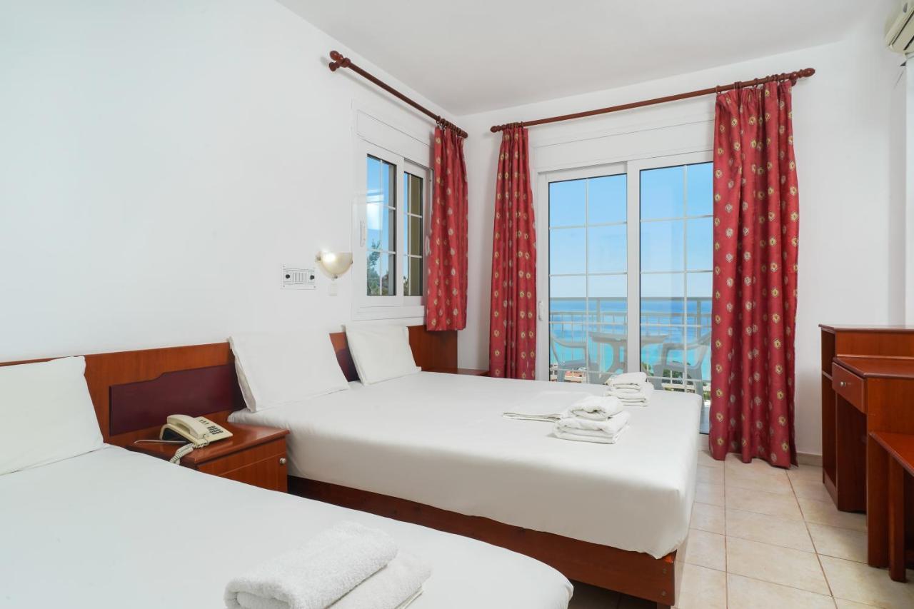 Hotel Emerald Chrysi Ammoudia Buitenkant foto