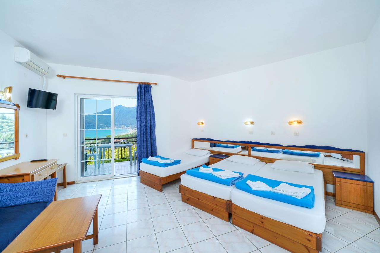Hotel Emerald Chrysi Ammoudia Buitenkant foto