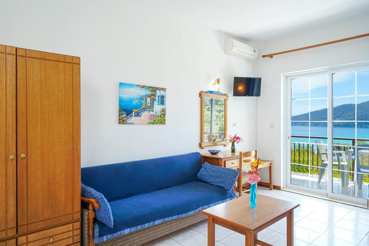 Hotel Emerald Chrysi Ammoudia Buitenkant foto